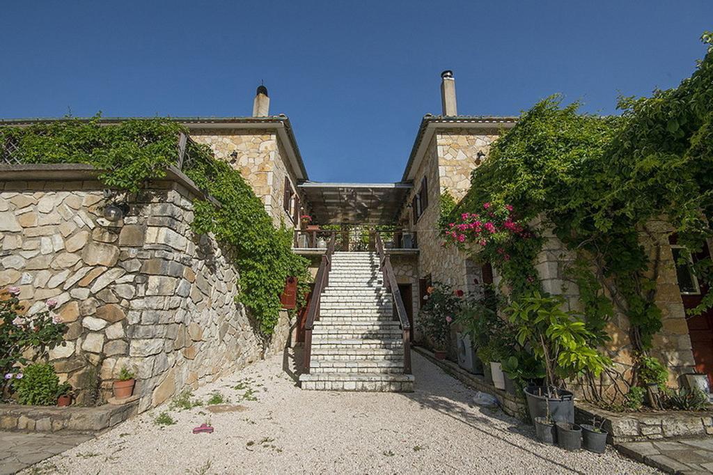 Paxos Santa Marina Villas Gaios Room photo